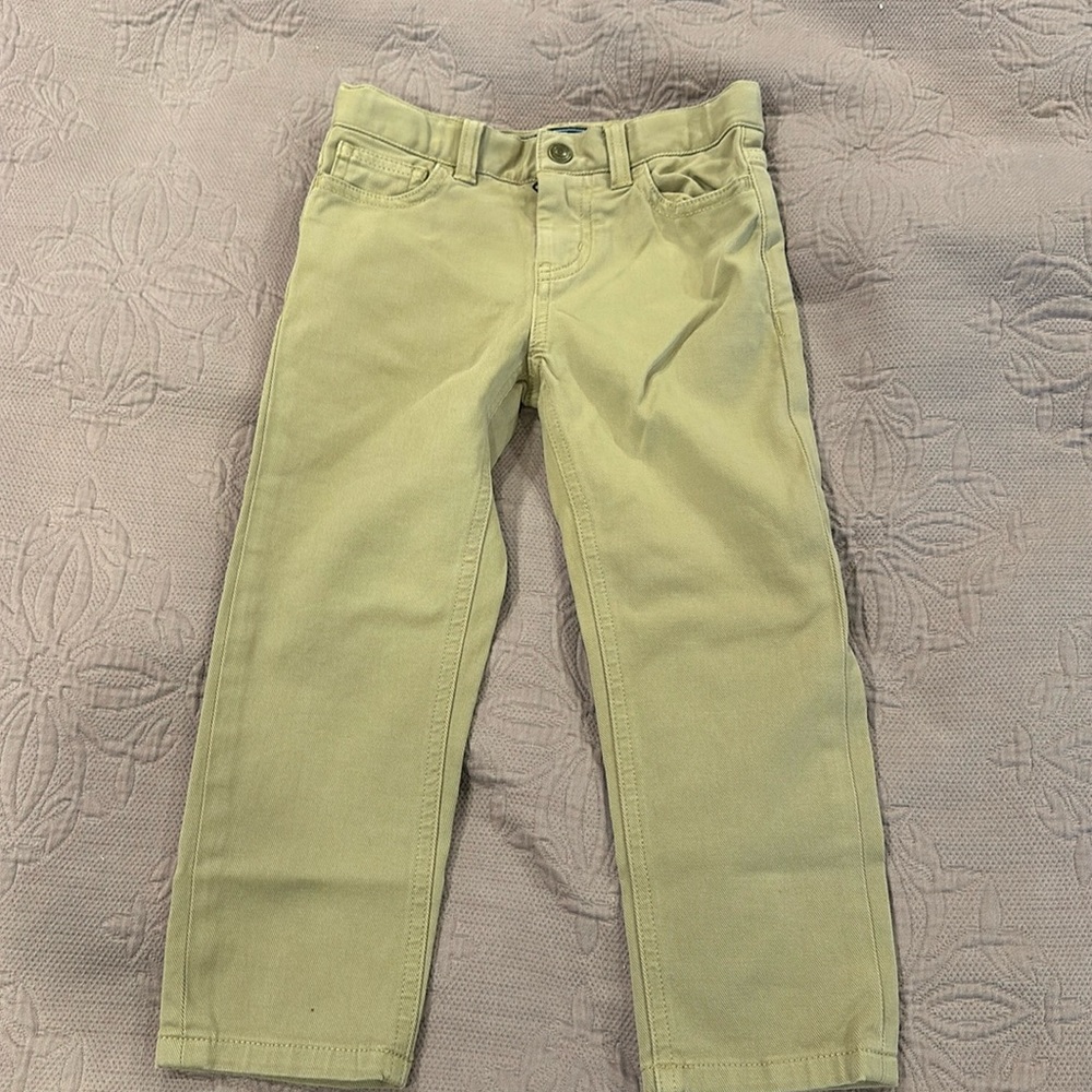 Vineyard Vines 5 pocket Khaki pants size 4t